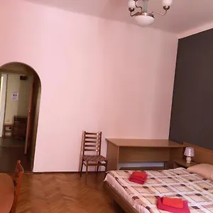  Апартаменты On Svobody Avenue Украина